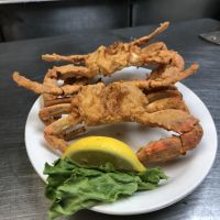 Diamond Shoals Restaurant, Fried Crabs at Seafood Market