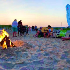 Pick up a permit in our main office and enjoy a fire on the beach.